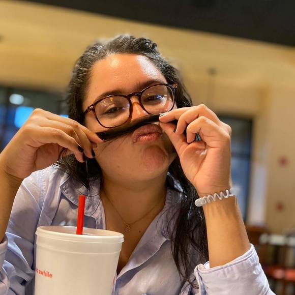 Meet your Posher, Debra - Picture 1 of 1